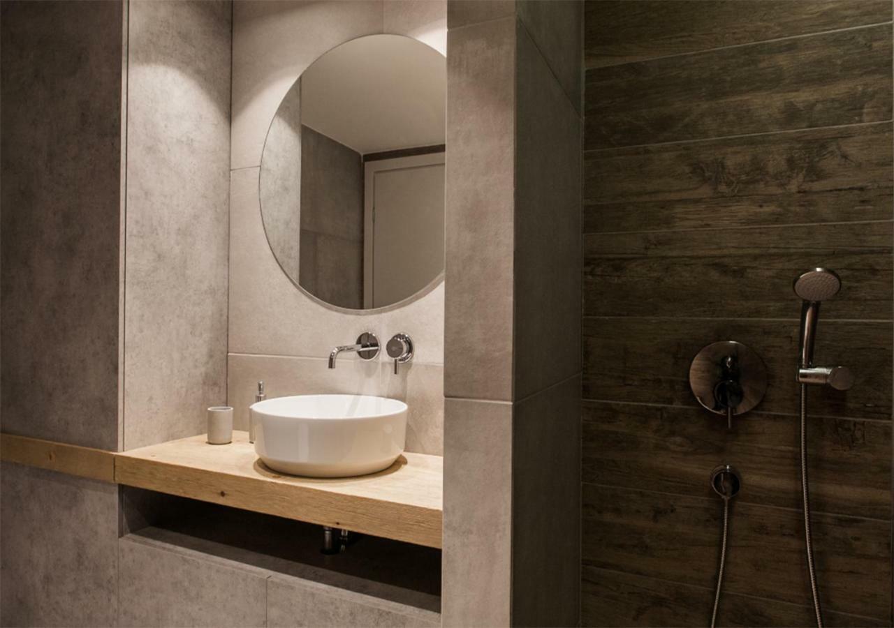 Designer Apartment - Stroll To The Acropolis Athens Exterior photo