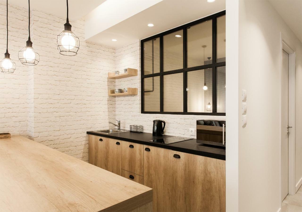 Designer Apartment - Stroll To The Acropolis Athens Exterior photo